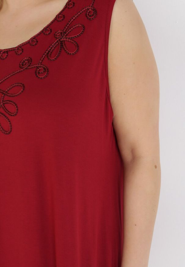 Born2be - Bordowa Sukienka Alcitheis. Kolekcja: plus size. Kolor: czerwony. Materiał: wiskoza. Długość rękawa: bez rękawów. Sezon: lato. Typ sukienki: dla puszystych. Długość: mini