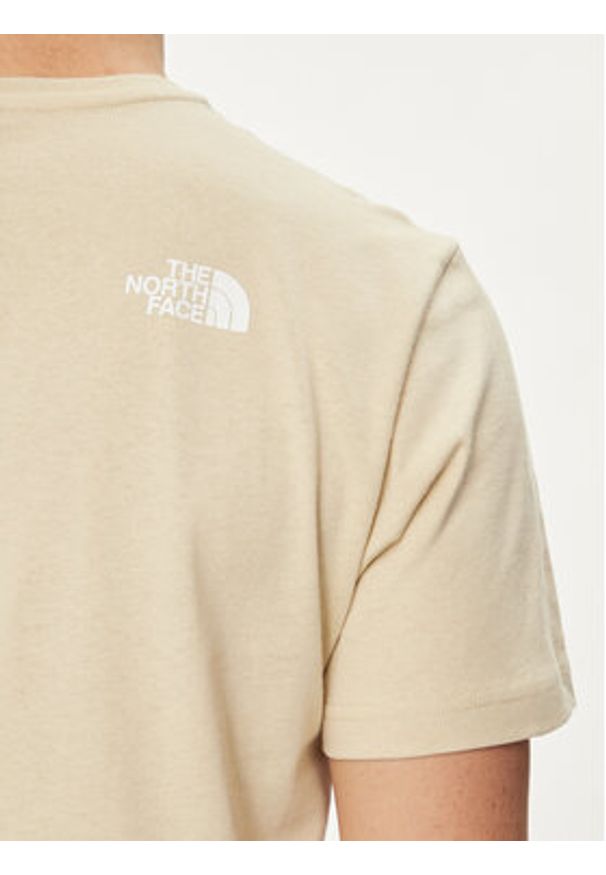The North Face T-Shirt Woodcut Dome NF0A87NX Beżowy Regular Fit. Kolor: beżowy. Materiał: bawełna