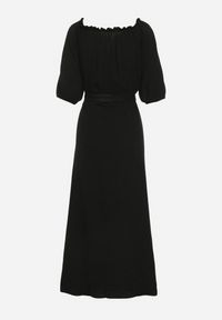 Born2be - Czarna Trapezowa Muślinowa Sukienka z Bawełny z Paskiem i Gumką w Talii Vimarinn. Okazja: na co dzień. Typ kołnierza: dekolt hiszpanka. Kolor: czarny. Materiał: bawełna. Typ sukienki: trapezowe. Styl: casual #2