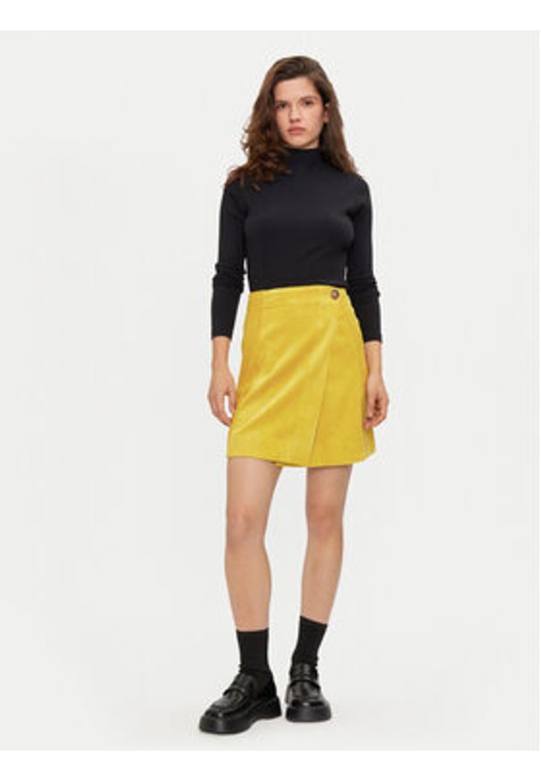 United Colors of Benetton - United Colors Of Benetton Spódnica mini 4Q5GD0048 Żółty Regular Fit. Kolor: żółty. Materiał: syntetyk
