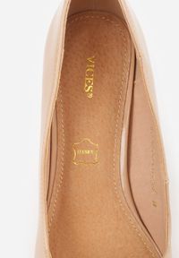 Renee - Ciemnobeżowe Eleganckie Czółenka na Szpilce z Wkładką ze Skóry Naturalnej Lerianna. Kolor: beżowy. Materiał: skóra. Obcas: na szpilce. Styl: elegancki #5