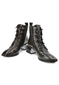 Zielone Botki Venezia Modne Buty Damskie. Okazja: na co dzień. Kolor: zielony. Materiał: jeans, skóra. Styl: casual, elegancki