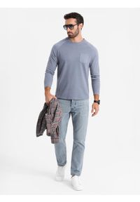 Ombre Clothing - Longsleeve męski bawełniany o waflowym splocie z kieszonką – niebieski denim V8 - Rozmiar: XL. Okazja: na co dzień. Kolor: niebieski. Materiał: bawełna, denim. Długość rękawa: długi rękaw. Wzór: ze splotem. Styl: klasyczny, casual, sportowy #1