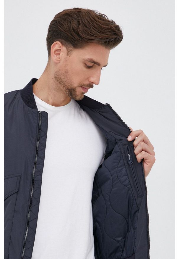 s.Oliver - s. Oliver - Kurtka bomber. Okazja: na co dzień. Kolor: niebieski. Materiał: włókno. Styl: casual