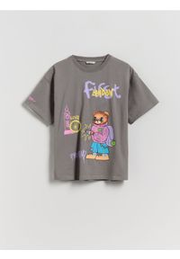 Reserved - Bawełniany t-shirt z nadrukiem - ciemnoszary. Kolor: szary. Materiał: bawełna. Wzór: nadruk