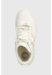 Buffalo sneakersy Aspha Nc Mid Cloud kolor biały 1622279. Nosek buta: okrągły. Kolor: biały. Materiał: guma. Szerokość cholewki: normalna. Obcas: na platformie #2