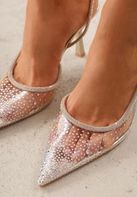 Renee - Złote Szpilki Slingback z Transparentną Cholewką i Cyrkoniami Liaceran. Okazja: na imprezę. Kolor: złoty. Szerokość cholewki: normalna. Obcas: na szpilce. Styl: wizytowy, glamour #3