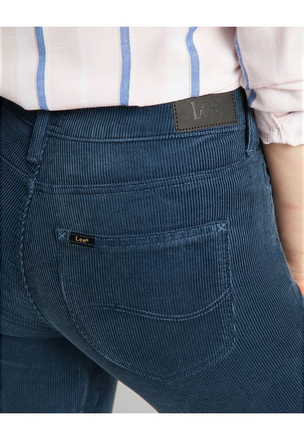 Lee - LEE Breese DAMSKIE SPODNIE JEANSOWE INSIGNIA BLUE L32YQG80 112139943