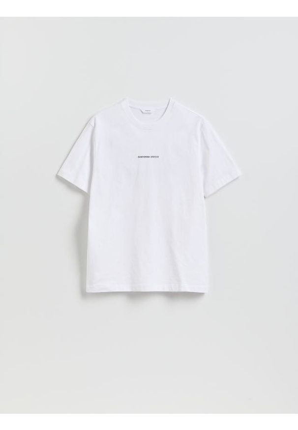 Reserved - T-shirt regular z nadrukiem na plecach - biały. Kolor: biały. Materiał: bawełna, dzianina. Wzór: nadruk