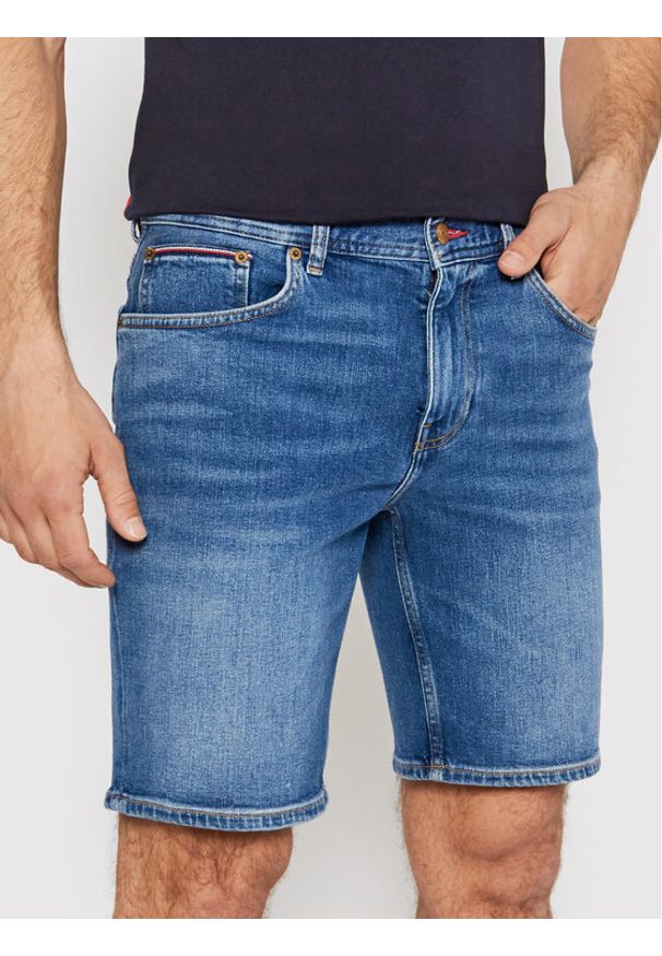 TOMMY HILFIGER - Szorty jeansowe Tommy Hilfiger. Kolor: niebieski. Materiał: jeans, bawełna