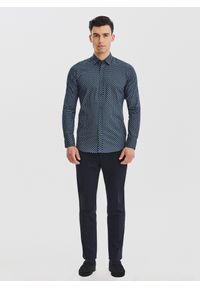 Pako Lorente - PAKO LORENTE - Granatowa koszula męska we wzór geometryczny. Kolor: niebieski. Materiał: bawełna. Długość rękawa: długi rękaw. Długość: długie. Wzór: geometria. Sezon: jesień #4