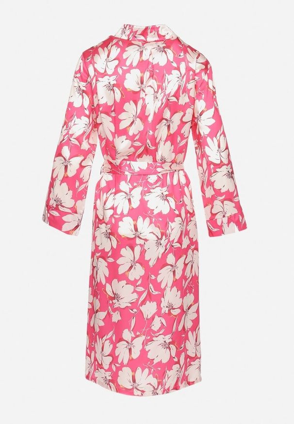 Born2be - Fuksjowa Koszulowa Sukienka Zapinana na Guziki z Materiałowym Paskiem w Talii Blinesta. Okazja: na co dzień. Kolor: różowy. Materiał: materiał. Długość rękawa: długi rękaw. Wzór: kwiaty. Typ sukienki: koszulowe. Styl: casual, elegancki