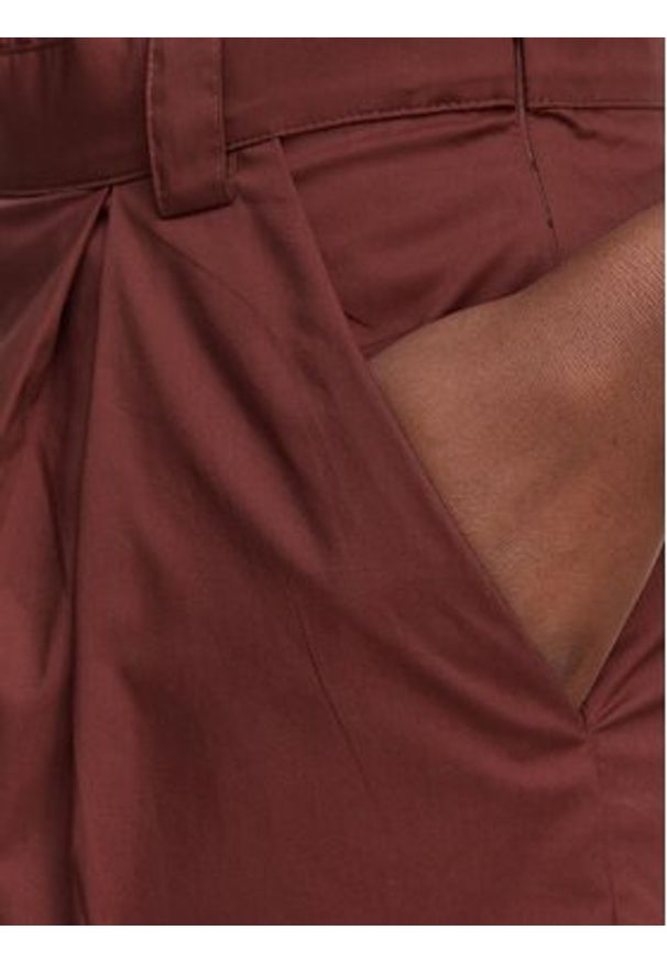 Patrizia Pepe Kombinezon 2T0095/A9B9-B887 Brązowy ciemny Regular Fit. Kolor: brązowy. Materiał: bawełna