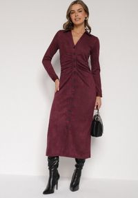 Born2be - Bordowa Koszulowa Sukienka z Imitacji Zamszu z Marszczeniem w Talii Eselea. Okazja: na co dzień. Typ kołnierza: kołnierzyk klasyczny, dekolt w serek. Kolor: czerwony. Materiał: zamsz. Typ sukienki: koszulowe. Styl: klasyczny, casual, elegancki #4