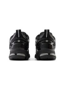 New Balance M1906RCH Sneakersy unisex. Okazja: na co dzień. Kolor: czarny. Materiał: syntetyk. Szerokość cholewki: normalna. Sezon: lato