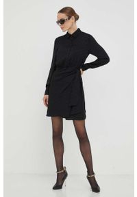 Guess sukienka kolor czarny mini dopasowana. Kolor: czarny. Długość rękawa: długi rękaw. Typ sukienki: dopasowane. Długość: mini #5