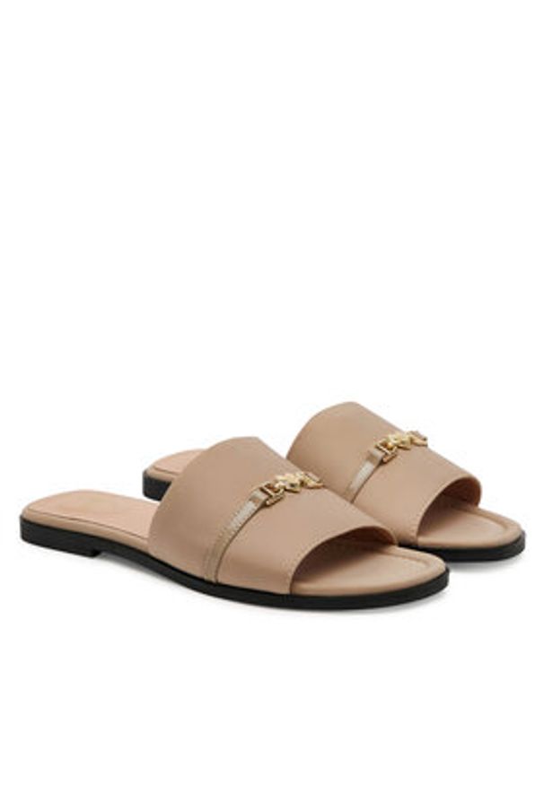 Love Moschino - LOVE MOSCHINO Klapki JA28082G1MIM0131 Beżowy. Kolor: beżowy. Materiał: skóra