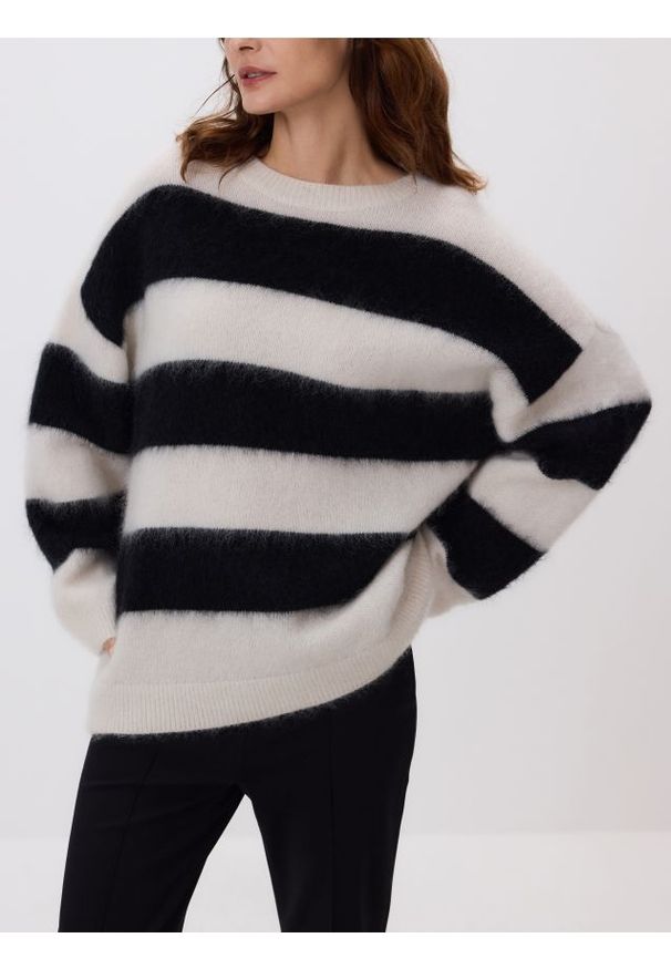 Reserved - Sweter z moherem - wielobarwny. Materiał: moher