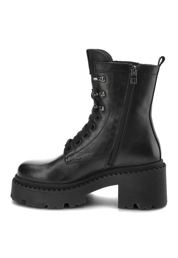 Czarne Botki Nessi Skórzane Buty Damskie. Zapięcie: sznurówki. Kolor: czarny. Materiał: skóra. Styl: elegancki
