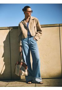 Reserved - Torebka shopper z lnem - brązowy. Kolor: brązowy. Styl: klasyczny #1