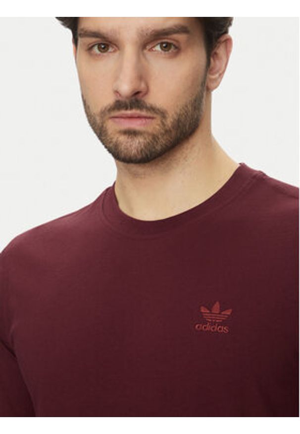 Adidas - adidas T-Shirt Trefoil Essentials JC9992 Bordowy Regular Fit. Kolor: czerwony. Materiał: bawełna