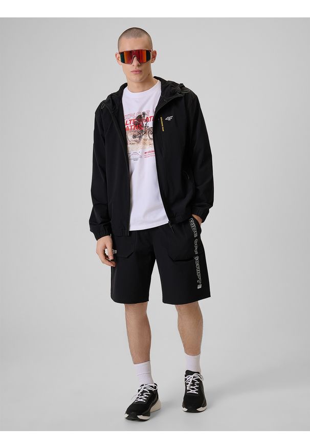 4f - 4F Spodenki casual męskie - czarne M. Kolor: czarny. Materiał: tkanina. Długość: krótkie