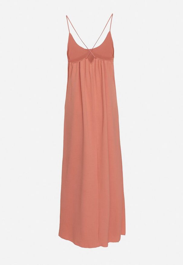 Born2be - Różowa Taliowana Sukienka na Ramiączkach Rivaniell. Okazja: na imprezę, na co dzień. Kolor: różowy. Materiał: jeans. Długość rękawa: na ramiączkach. Typ sukienki: oversize. Styl: casual, elegancki