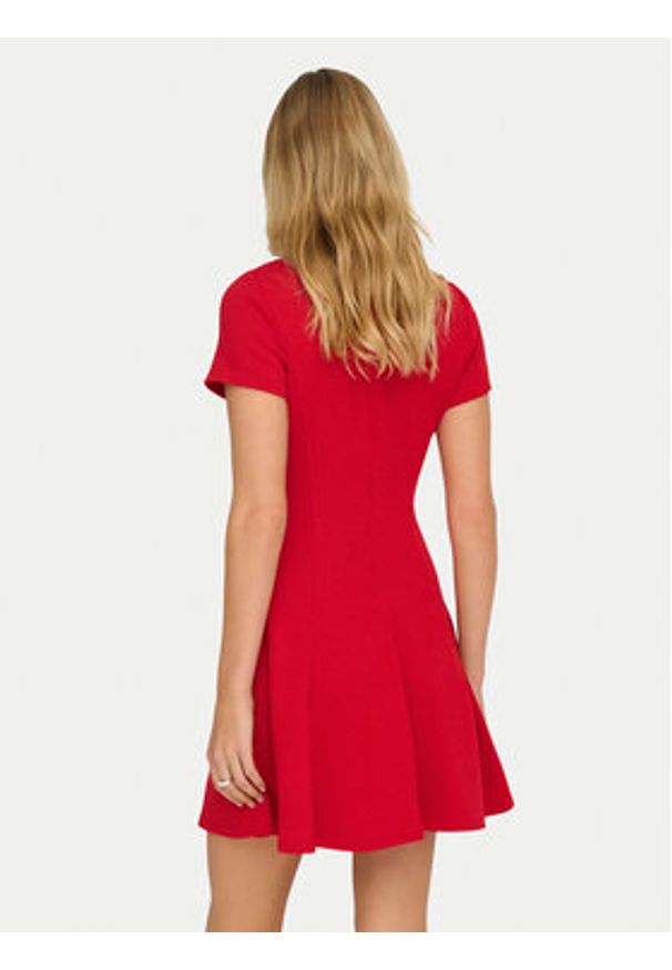 only - ONLY Sukienka codzienna Kenya 15370506 Czerwony Regular Fit. Okazja: na co dzień. Kolor: czerwony. Materiał: wiskoza. Typ sukienki: proste. Styl: casual