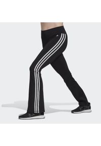 Adidas - Legginsy treningowe damskie adidas Training Essentials Flared Tights. Kolor: czarny. Materiał: materiał