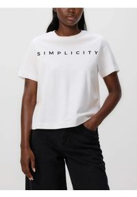 Reserved - T-shirt z haftowanym napisem - biały. Kolor: biały. Materiał: bawełna. Wzór: napisy, haft #1
