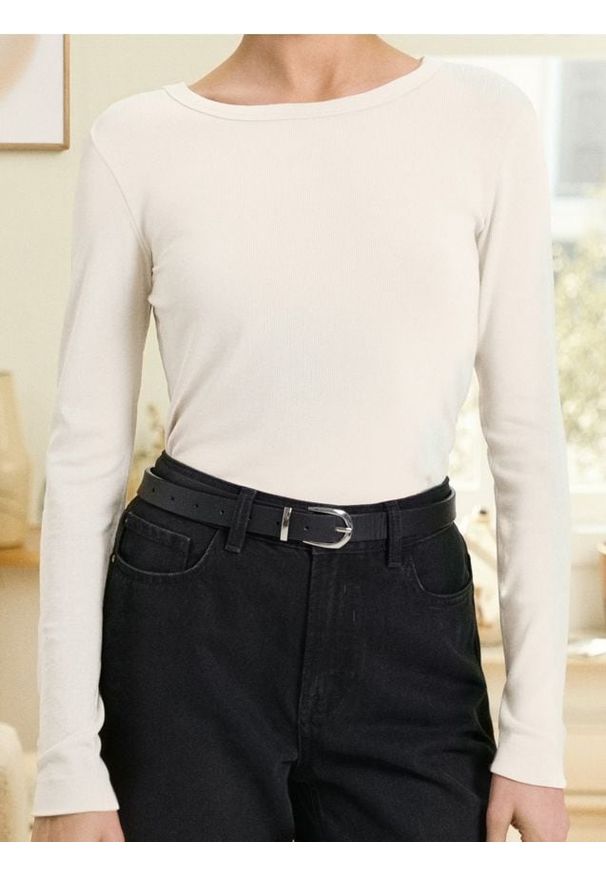 Sinsay - Koszulka z długimi rękawami - kremowy. Kolor: kremowy. Długość rękawa: długi rękaw. Długość: długie