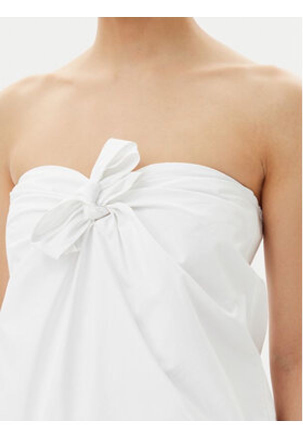 Herskind Sukienka letnia Chantelle 5568202 Biały Regular Fit. Kolor: biały. Materiał: bawełna. Sezon: lato