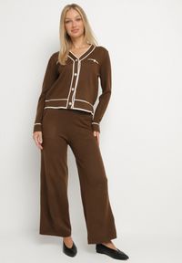 Born2be - Brązowy Dzianinowy Komplet Szerokie Spodnie i Kardigan z Lamówkami Gioresa. Kolor: brązowy. Materiał: dzianina. Wzór: gładki. Sport: turystyka piesza #4
