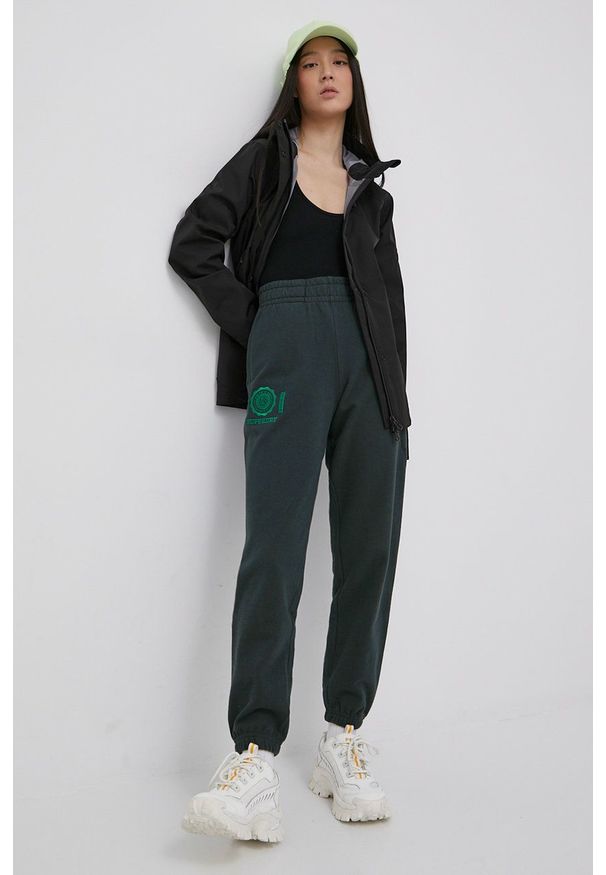 Superdry kurtka damska kolor czarny przejściowa. Okazja: na co dzień. Typ kołnierza: kaptur. Kolor: czarny. Materiał: materiał. Wzór: gładki. Styl: casual