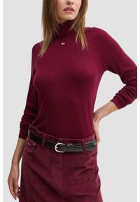 Tommy Jeans - TOMMY JEANS Bordowy damski golf, Rozmiar L. Typ kołnierza: golf. Kolor: czerwony. Materiał: materiał #1