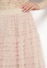 Born2be - Beżowa Rozkloszowana Spódnica Maxi z Falbankami z Tiulu Davena. Kolor: beżowy. Materiał: tiul. Wzór: aplikacja #5