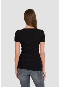 Guess - GUESS Czarny t-shirt Mini Triangle Tee. Kolor: czarny #3