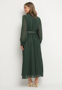 Born2be - Ciemnozielona Rozkloszowana Sukienka Maxi z Plisowanym Dołem i Paskiem Brofilla. Okazja: na co dzień. Kolor: zielony. Materiał: poliester. Wzór: aplikacja. Styl: casual, klasyczny. Długość: maxi #4