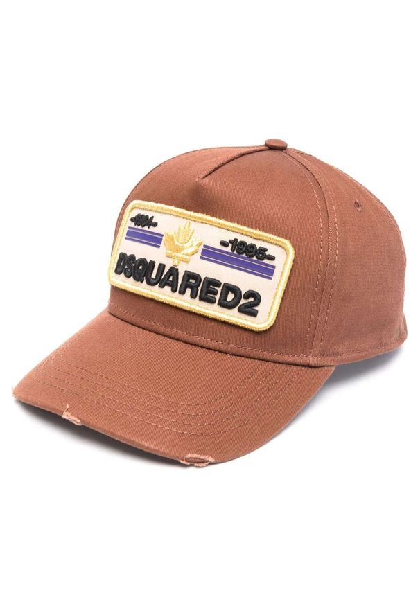 DSQUARED2 - Brązowa czapka z daszkiem. Kolor: brązowy. Wzór: aplikacja, napisy