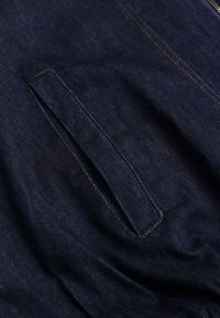 Renee - Granatowa Przejściowa Kurtka Jeansowa Balloon z Bawełny z Kołnierzykiem Abijena. Kolor: niebieski. Materiał: bawełna, jeans. Wzór: koronka. Styl: elegancki, wizytowy #3