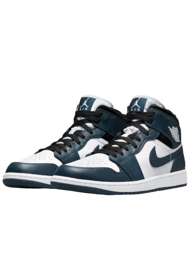 Buty do chodzenia męskie Nike Air Jordan 1 Mid. Zapięcie: sznurówki. Kolor: biały, niebieski, wielokolorowy. Materiał: materiał. Szerokość cholewki: normalna. Sport: turystyka piesza