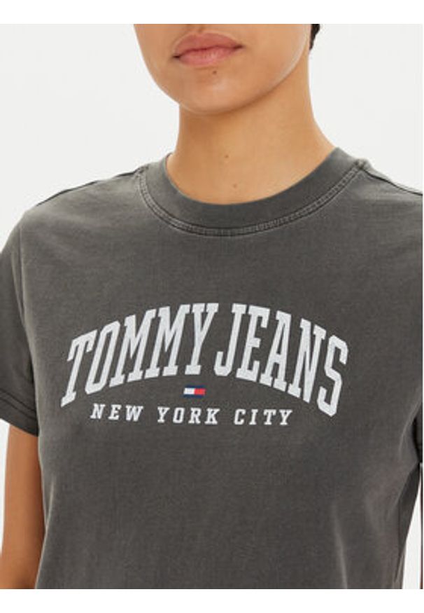 Tommy Jeans T-Shirt Varsity DW0DW19826 Szary Regular Fit. Kolor: szary. Materiał: bawełna