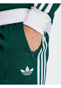 Adidas - adidas Spodnie dresowe CLASSIC Zielony Slim Fit. Kolor: zielony. Materiał: dresówka #2