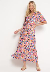 Born2be - Beżowo-Różowa Kopertowa Sukienka w Kwiaty z Materiałowym Paskiem w Talii Quapia. Okazja: na co dzień, na spacer. Typ kołnierza: dekolt w kształcie V. Kolor: beżowy. Materiał: materiał. Wzór: kwiaty. Typ sukienki: kopertowe. Styl: klasyczny, casual #5
