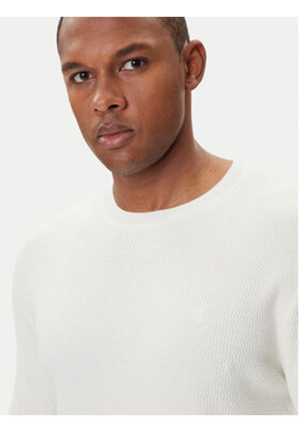 Calvin Klein Sweter LV04LB327G Écru Regular Fit. Materiał: bawełna