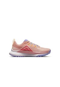 Buty do biegania damskie Nike React Pegasus Trail 4. Zapięcie: sznurówki. Kolor: beżowy. Materiał: materiał, syntetyk, tkanina. Szerokość cholewki: normalna