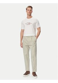TOMMY HILFIGER - Tommy Hilfiger T-Shirt MW0MW43226 Biały Regular Fit. Kolor: biały. Materiał: bawełna #5