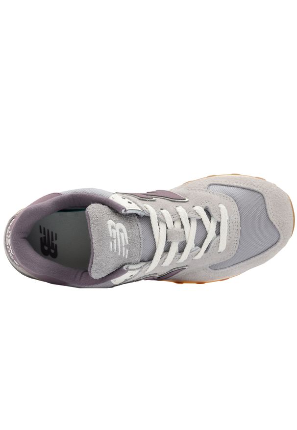 Buty unisex New Balance U574YGD – szare. Kolor: szary. Materiał: zamsz, materiał, tkanina, guma. Szerokość cholewki: normalna. Model: New Balance 574