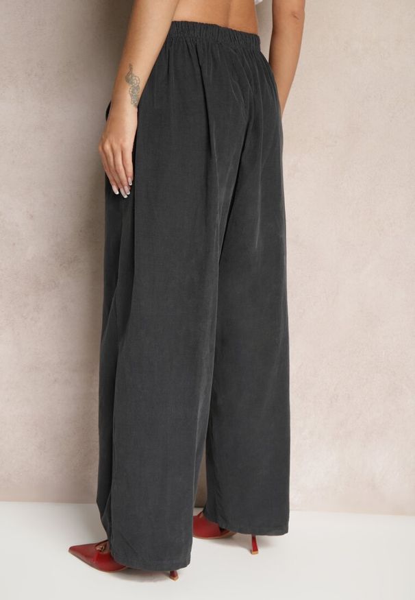 Renee - Ciemnoszare Bawełniane Spodnie High Waist o Szerokim Kroju Velili. Okazja: na co dzień. Stan: podwyższony. Kolor: szary. Materiał: bawełna. Styl: casual, elegancki