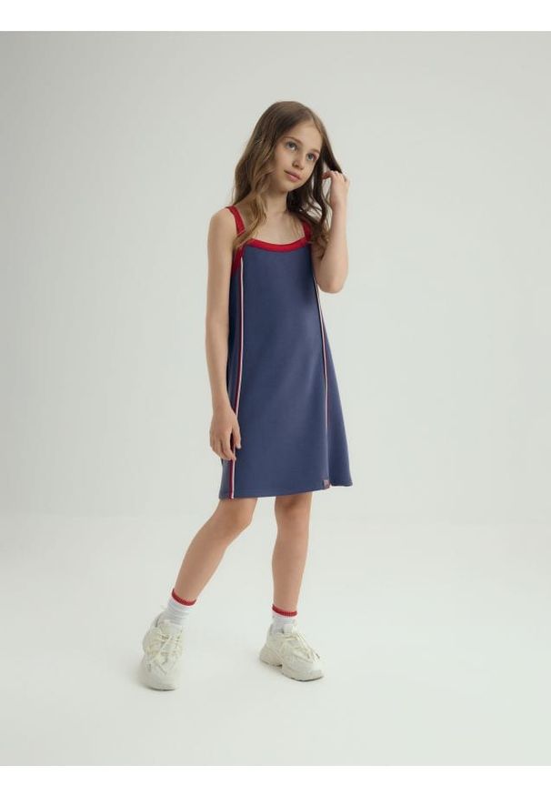 Reserved - Sukienka na ramiączkach z wiskozą - wielobarwny. Materiał: wiskoza. Długość rękawa: na ramiączkach